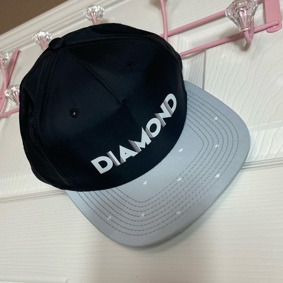 Dimond Supply & Co.hat - Picture 1 of 5